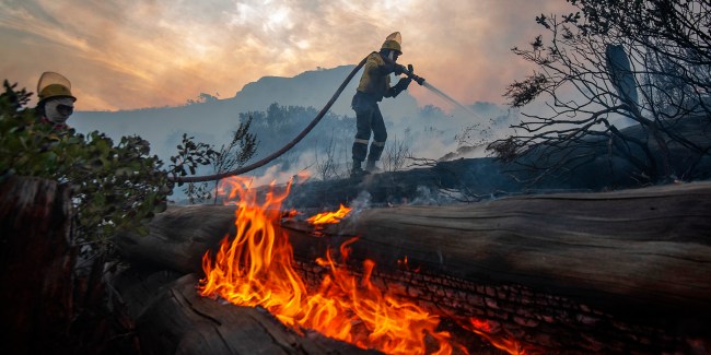 Tiara-PyroceneCape-option-1